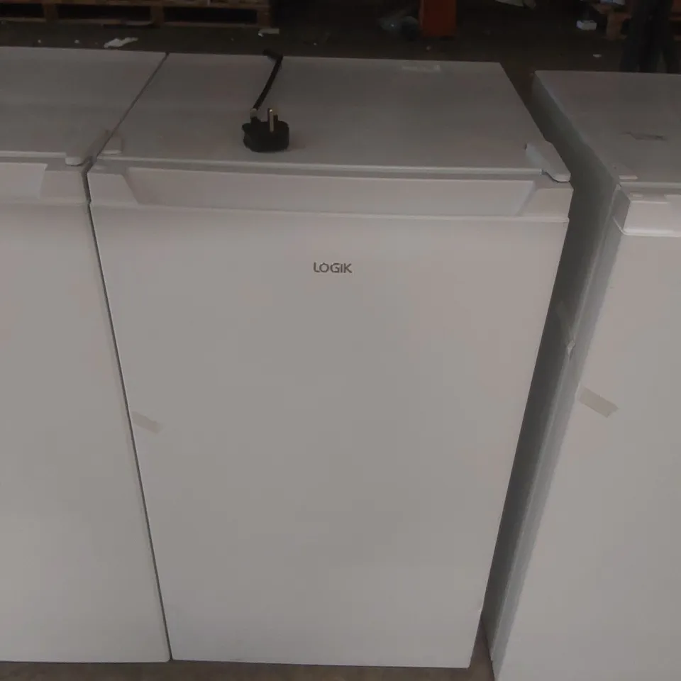 LOGIK LUL48W23 UNDERCOUNTER FRIDGE - WHITE