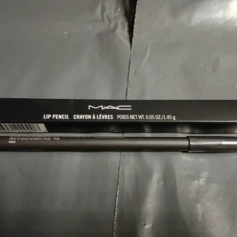 MAC LIP PENCIL – BOXED - BOLDY BARE