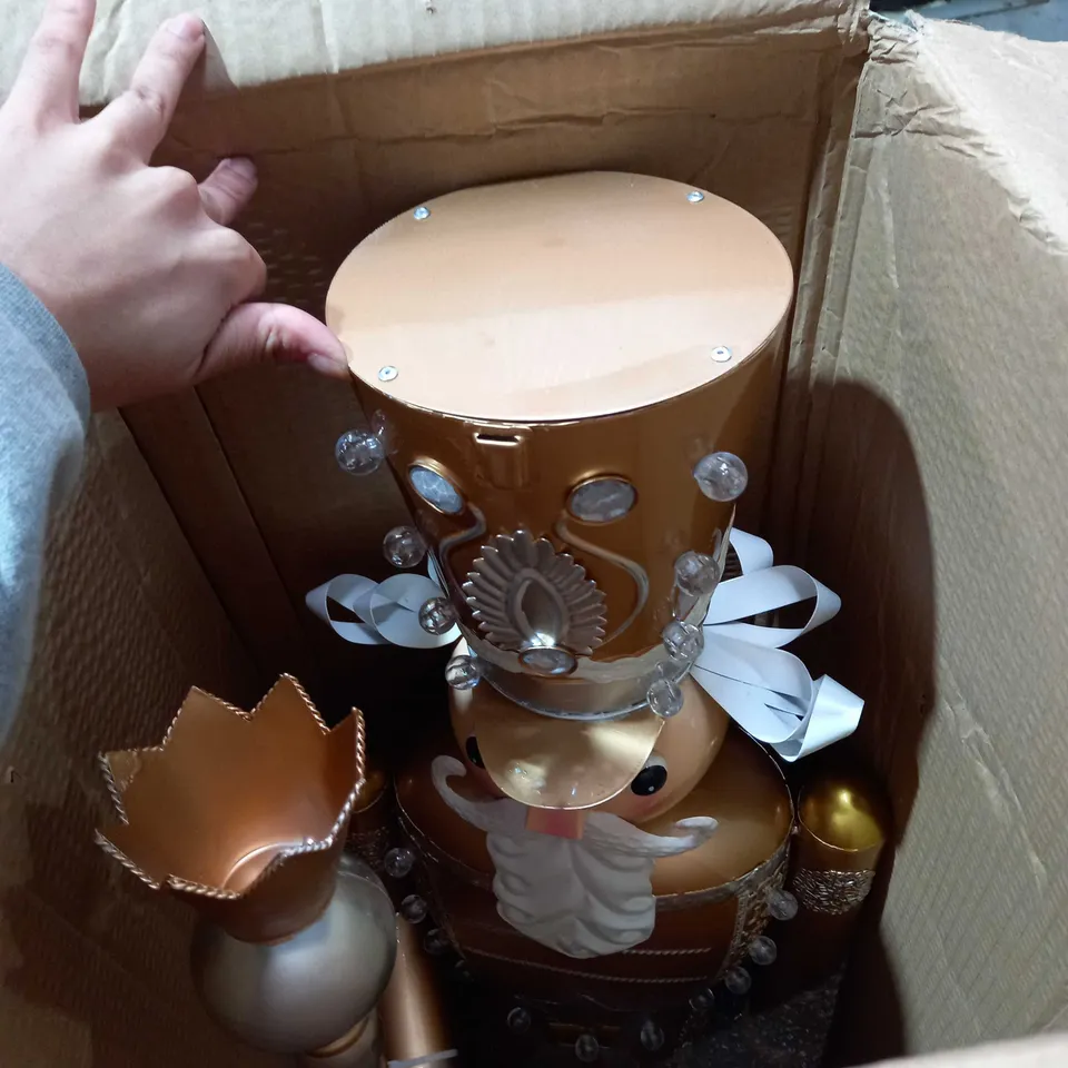BOXED THREE KINGS INLIT GIANT NUTCRACKER (COLLECTION ONLY) RRP £129.99