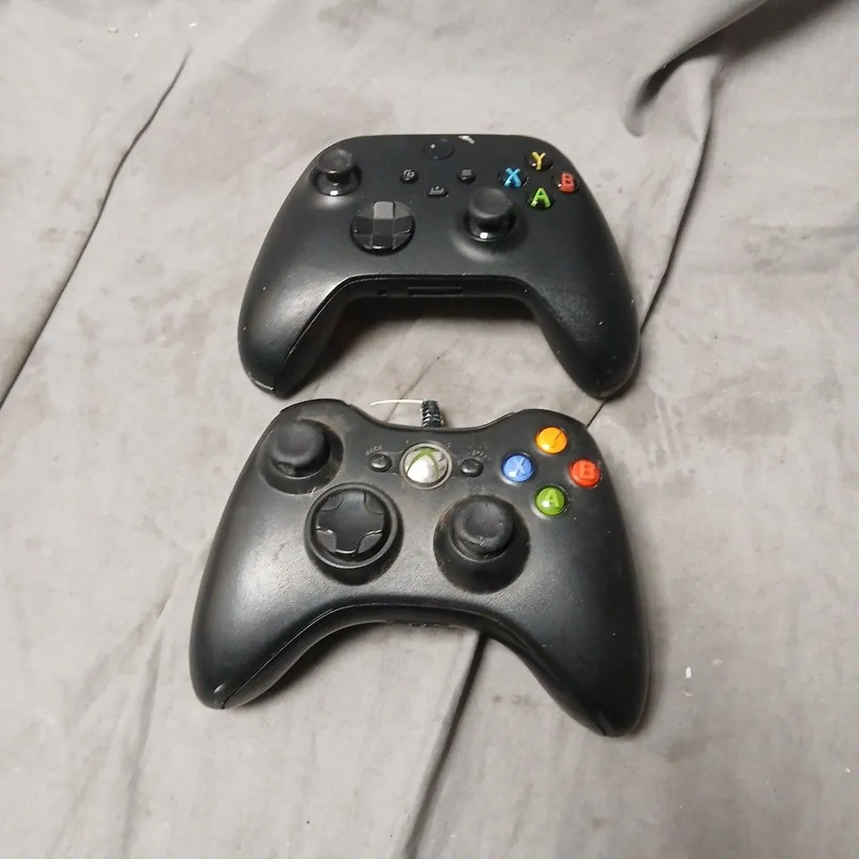 Xbox-Style Wireless Game Controllers – Black (Set of 2)