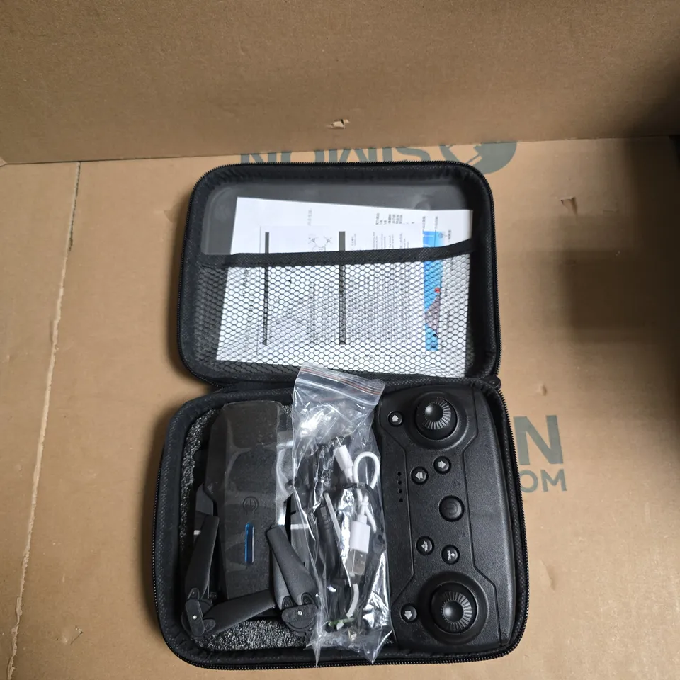 E88 DRONE QUADCOPTER WITH REMOTE CONTROL – BOXED