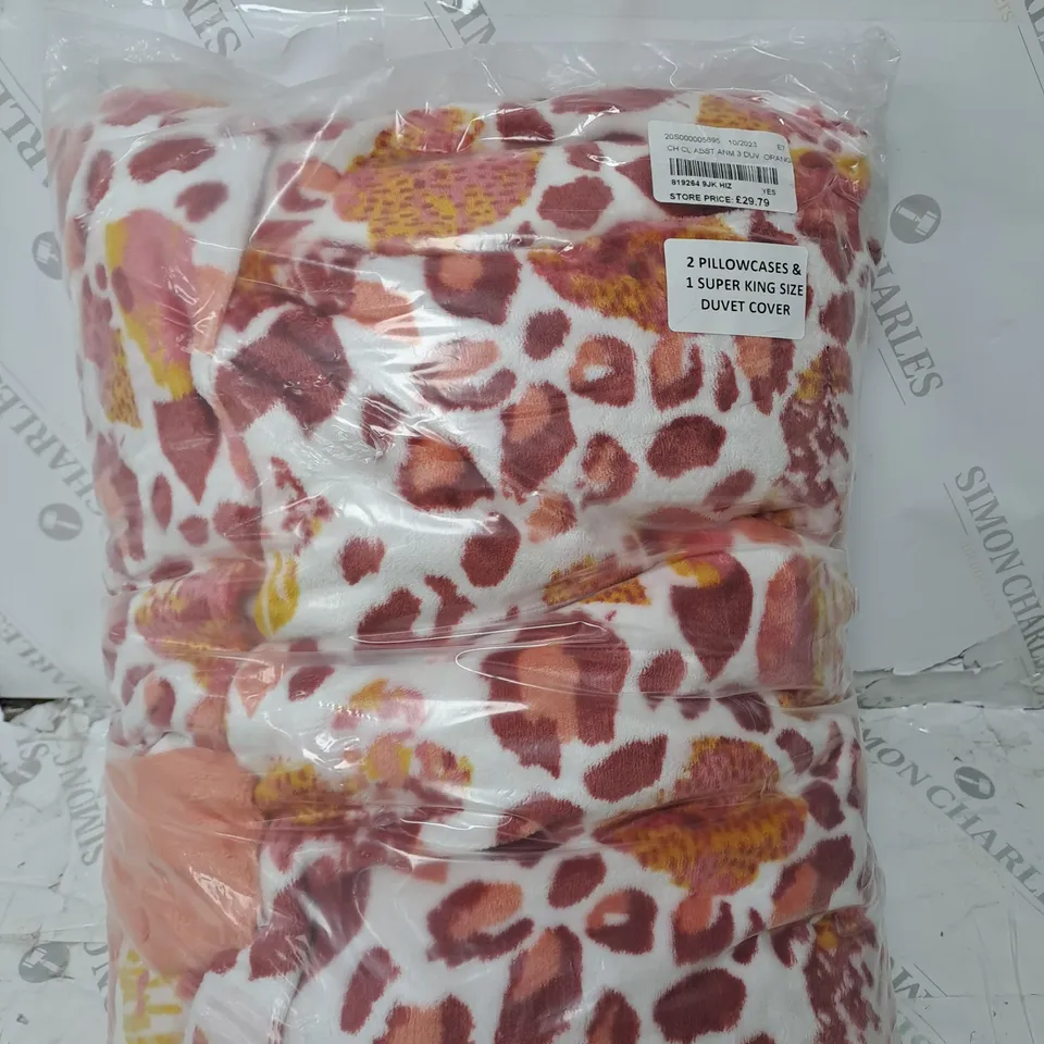 BOXED COZEE HOME VELVET SOFT DUVET SET IN ORANGE ANIMAL - KING SIZE