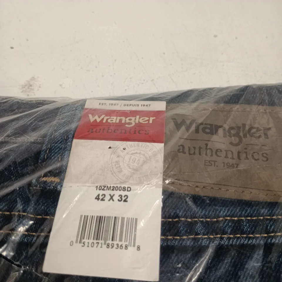 WRANGLER JEANS – DENIM, UK 42 X 32 (US 42 X 32)