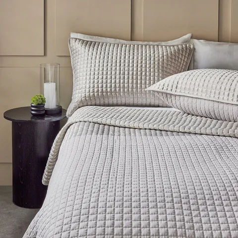K BY KELLY HOPPEN QUILTED BEDSPREAD