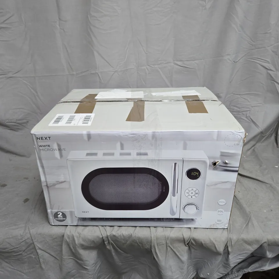 SWAN 20L 700W DIGITAL MICROWAVE - WHITE - COLLECTION ONLY