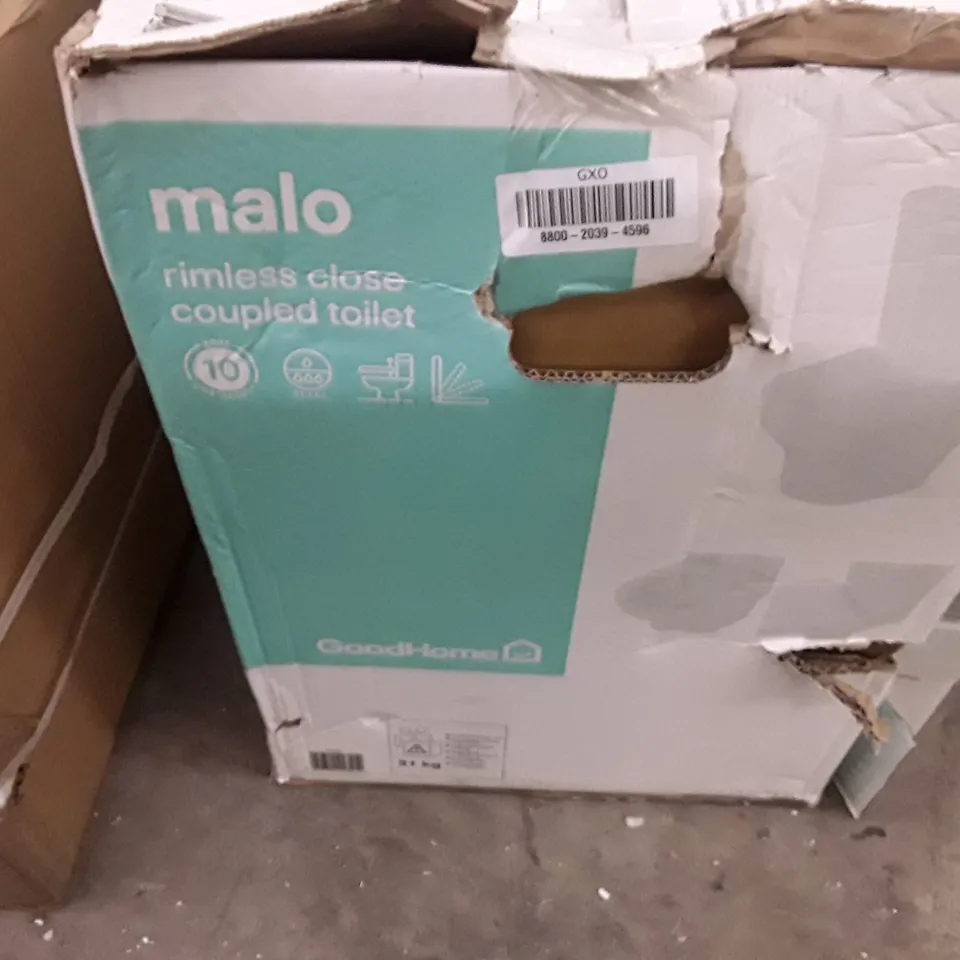 BOXED MALO RIMLESS CLOSE COUPLED TOILET 