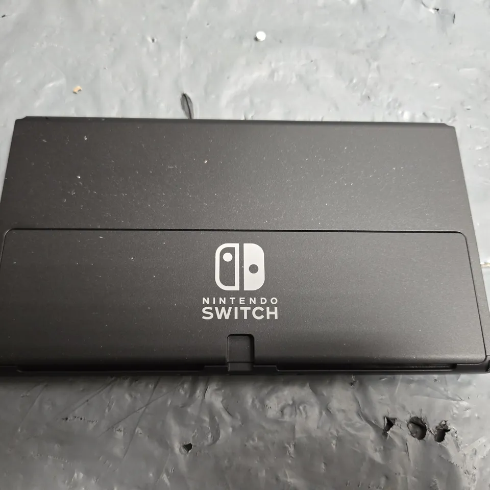 NINTENDO SWITCH OLED MODEL WITH DOCK– HDMI CABLE, AC ADAPTER, ORIGINAL BOX