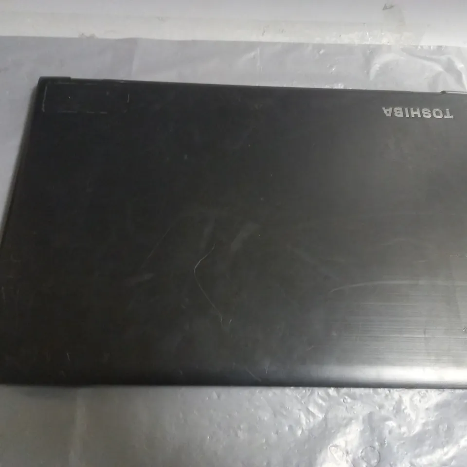 TOSHIBA SATELLITE PRO R50-E LAPTOP
