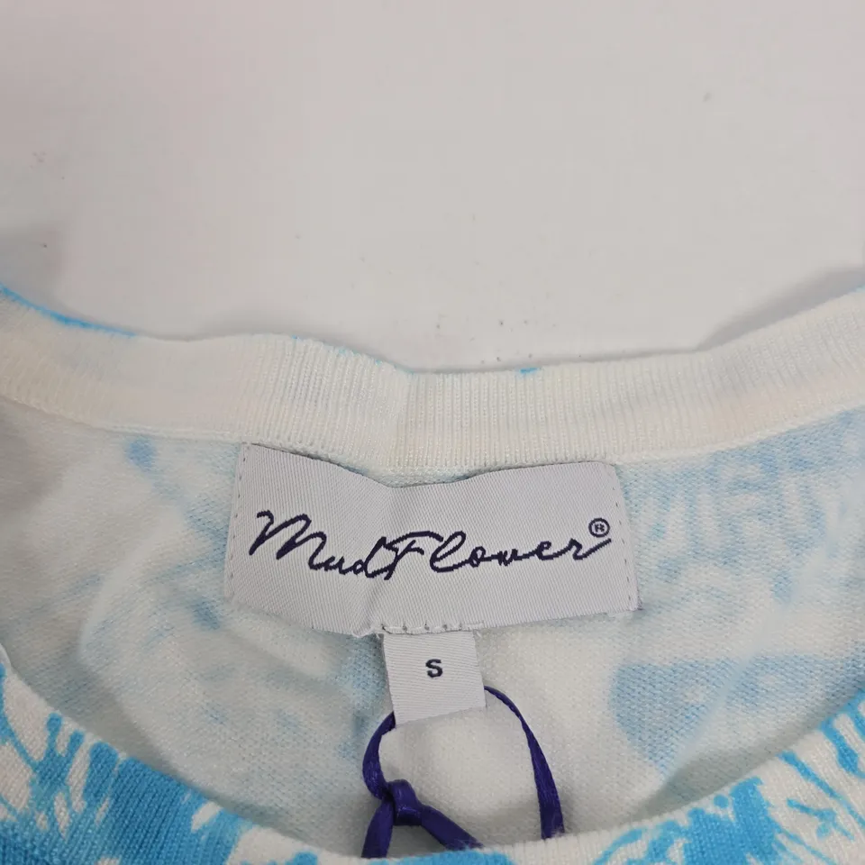 MUDFLOWER BLUE BUTTERFLY PRINT TOP – UK SIZE S