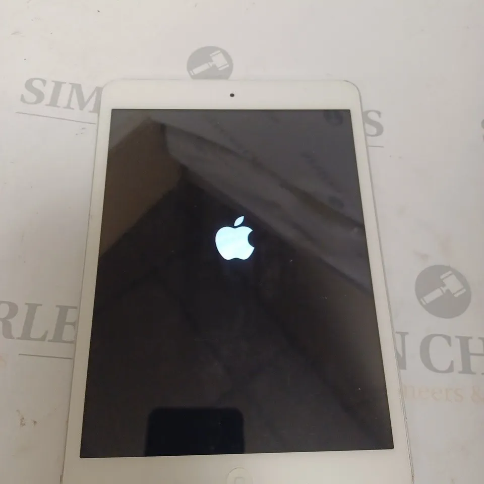 UNBOXED APPLE IPAD MINI MODEL A1432 SILVER/WHITE