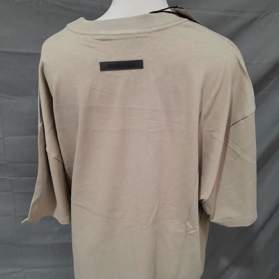 ESSENTAILS FEAR OF GOD TAN HEAY WEIGHT T-SHIRT - LARGE
