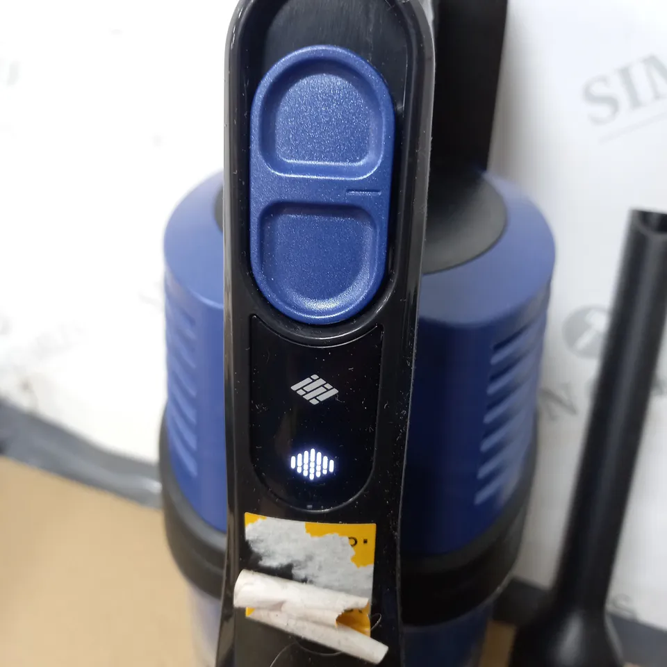 BOXED SHARK ANTI HAIR WRAP CORDLESS VACUUM CLEANER IZ202UK