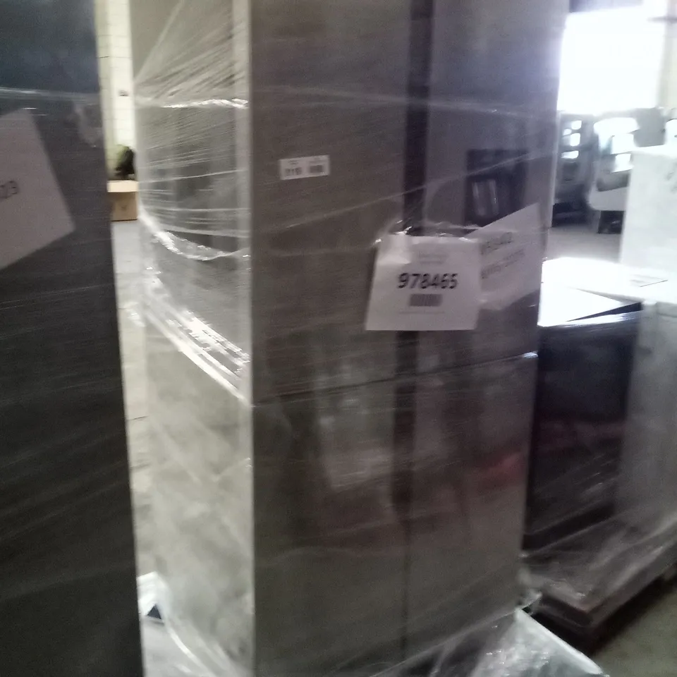 HISENSE FREE STANDING AMERICAN FRIDGE FREEZER