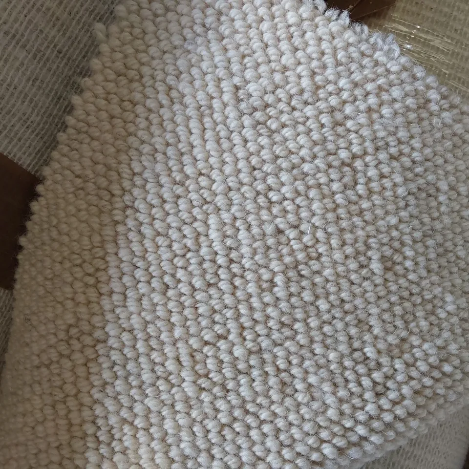 ROLL OF QUALITY BEIGE CARPET APPROXIMATELY 5M × 4.21M