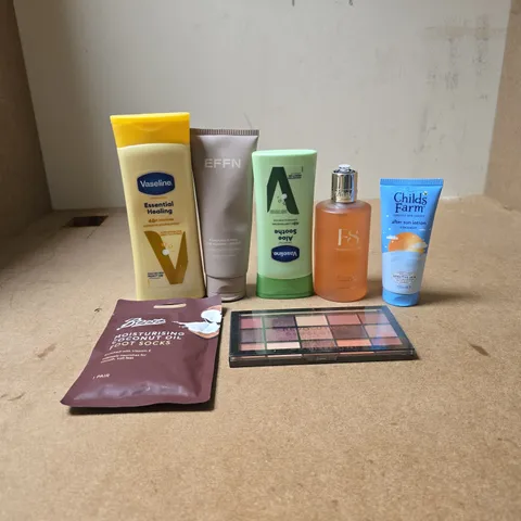 TOTE OF APPROXIMATELY 20 ASSORTED COSMETIC ITEMS TO INCLUDE VASELINE, EFFN, REVOLUTION, CHILDS FARM, FRAGRANCE SOCIETY EC