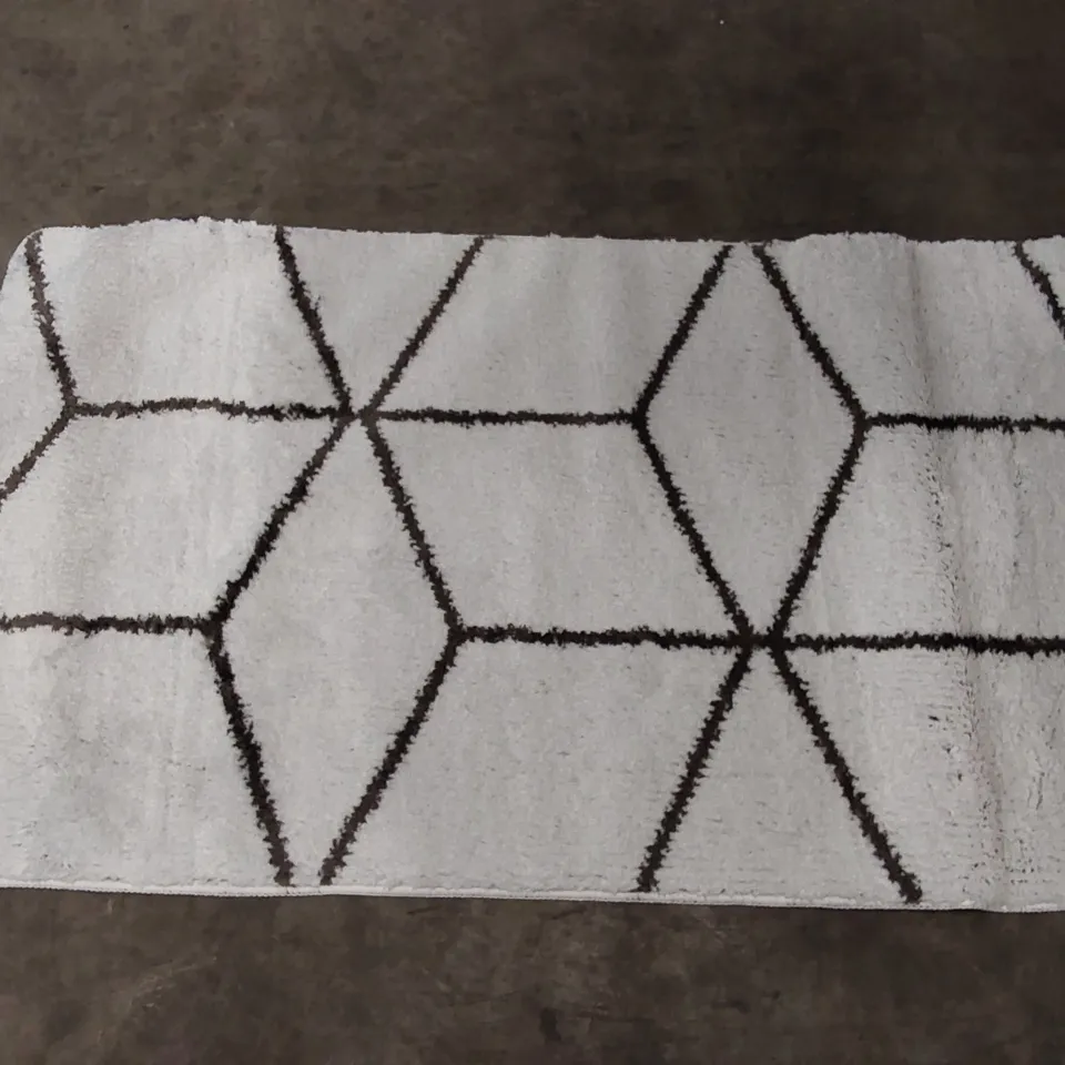 BRAND NEW PACO HOME KAUNAS 540 BATHMAT IN WHITE/ANTHRACITE - 70 x 120cm