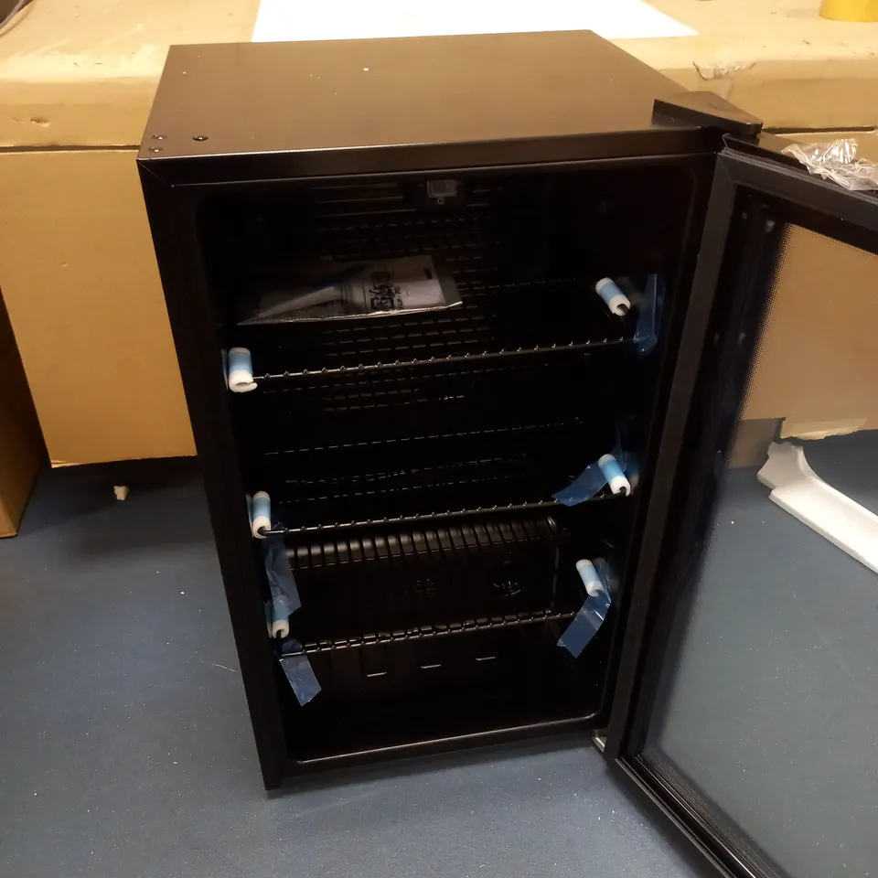 COMFEE RCZ96BG1 FREESTANDING UNDERCOUNTER 93 LITRE BEVERAGE FRIDGE COLLECTION ONLY 