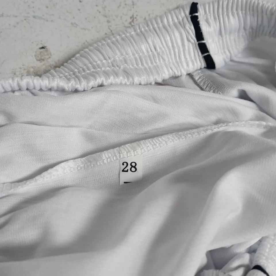 ENGLAND NATIONAL TEAM FOOTBALL SHORTS – WHITE, UK 28, NIKE