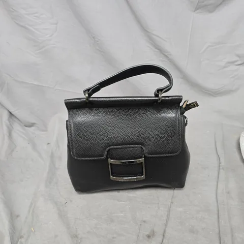 BLACK PEBBLED LEATHER HANDBAG WITH TOP HANDLE 