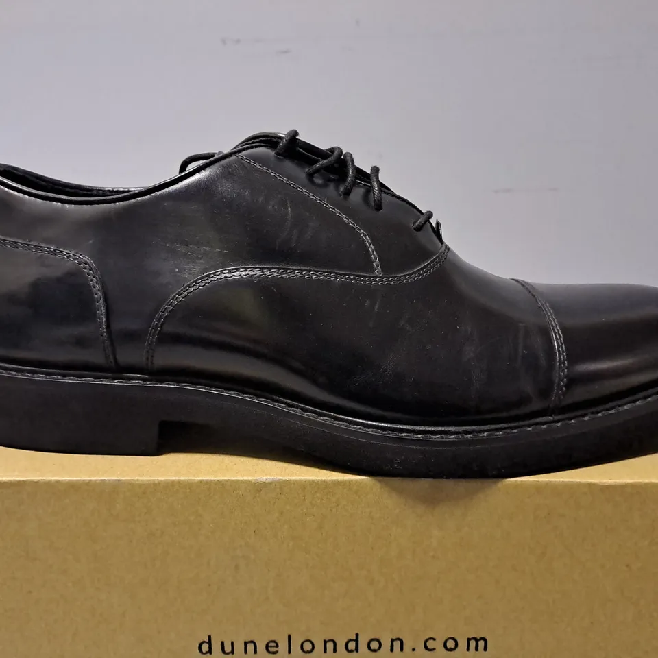 BOXED DUNE SMART BLACK SHOE - SIZE 43