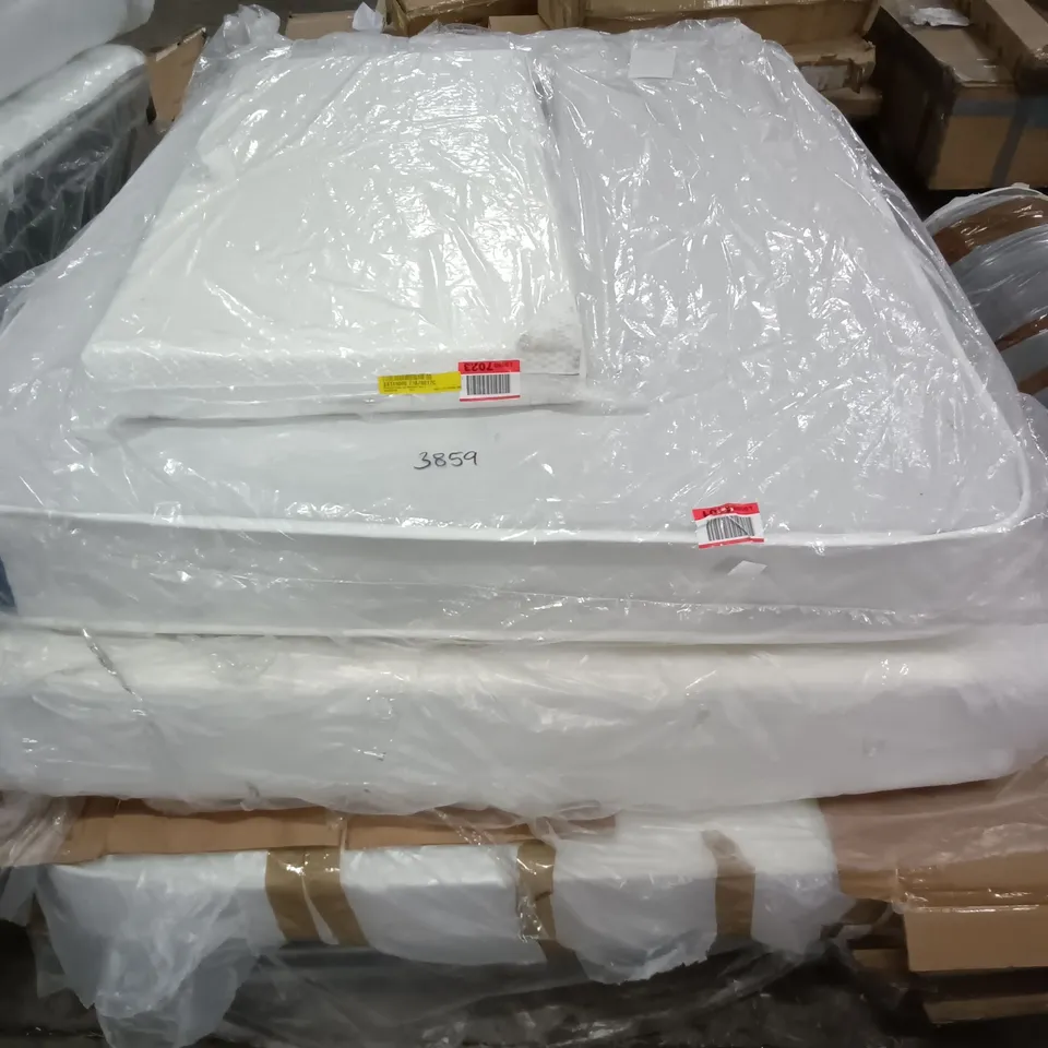 LOT OF 5 ASSORTED MATTRESSES IN VARIOUS SIZES 