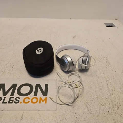 BEATS BY DRE OVER-EAR HEADPHONES – WHITE