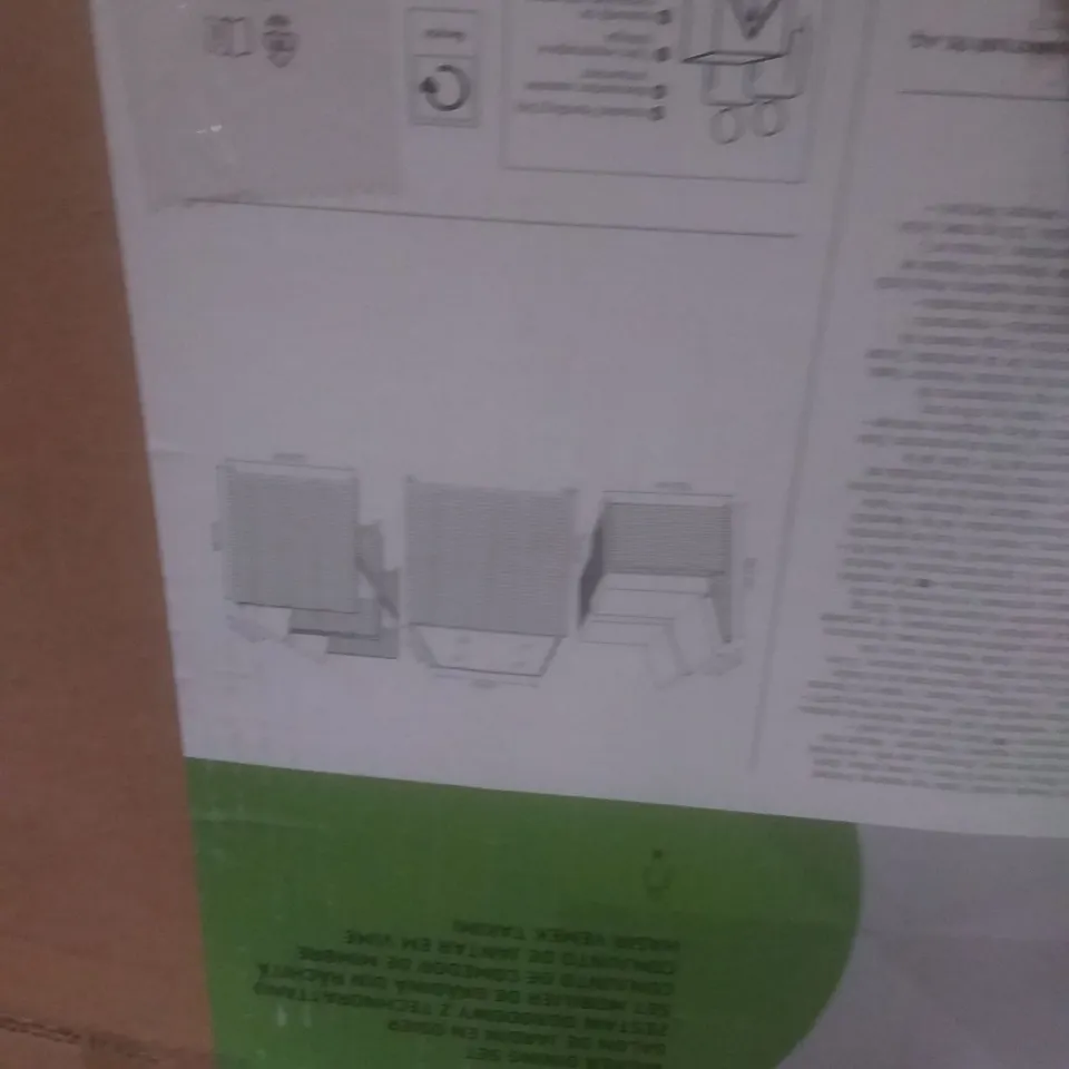 BOXED SORON WICKER DINING SET