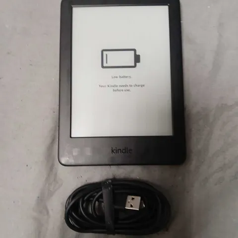 AMAZON KINDLE E-READER 