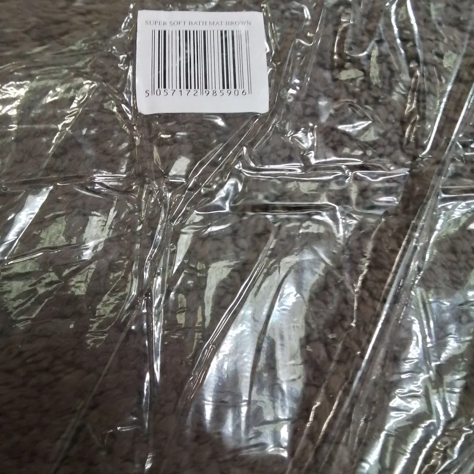 PALLET CONTAINING APPROXIMATELY 146 BRAND NEW SUPER SOFT NON-SLIP BATH MATS -BROWN
