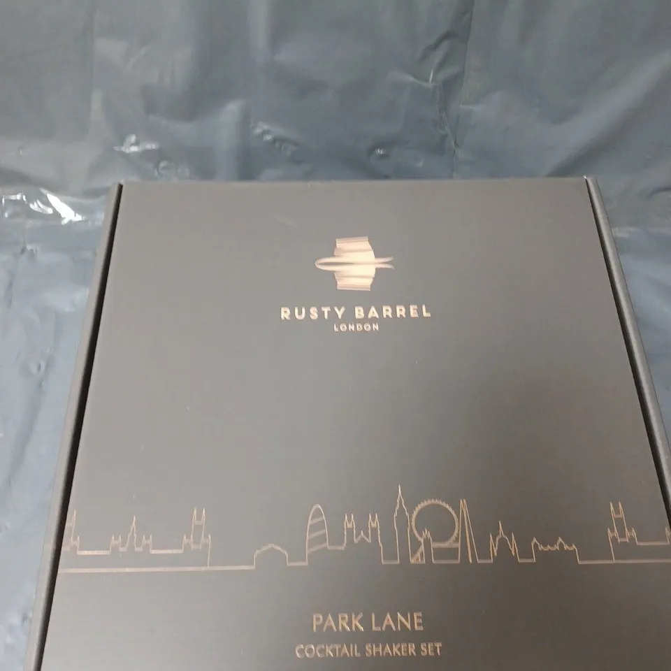 RUSTY BARREL LONDON PARK LANE COCKTAIL SET