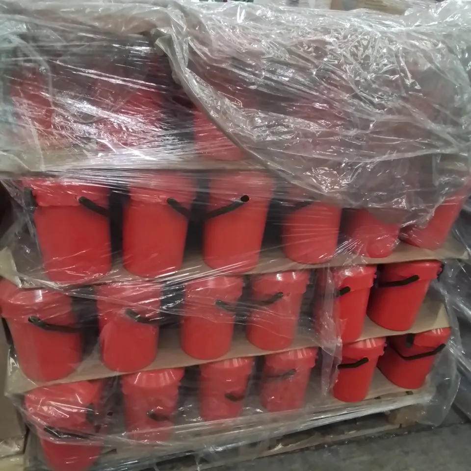 PALLET OF APPROXIMATELY 78 DANIELS RED INFECTIOUS SUBSTANCE 7L TRANSPORT BOXES