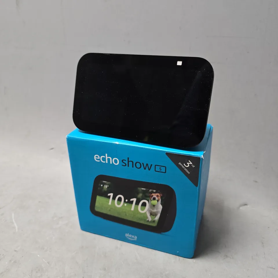 BOXED AMAZON ALEXA ECHO SHOE 5 