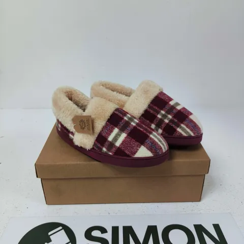 JO & JOE HERITAGE CHERRY SLIPPERS – UK 3