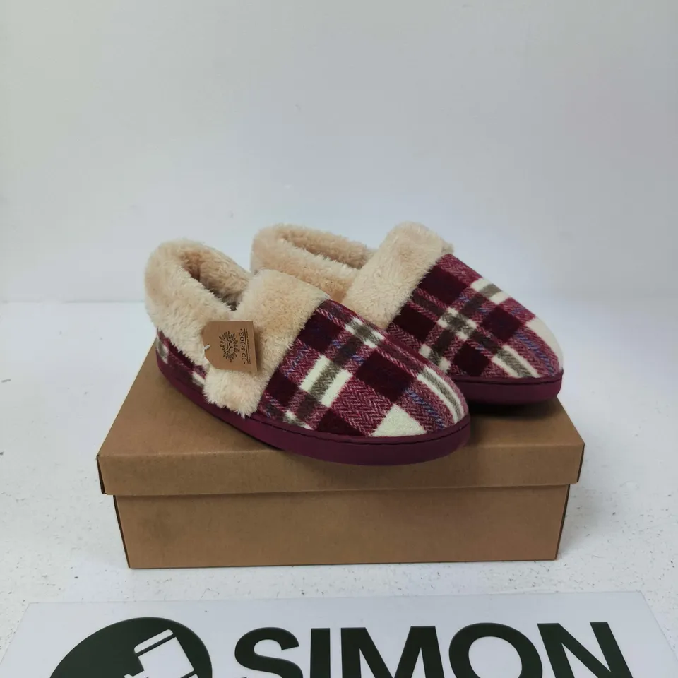 JO & JOE HERITAGE CHERRY SLIPPERS – UK 3