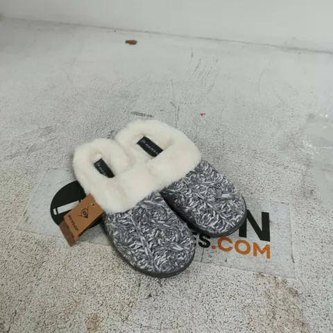 DUNLOP SLIPPERS, GREY KNIT WITH WHITE FAUX FUR LINING β WOMEN'S INDOOR SLIPPERS UK 4