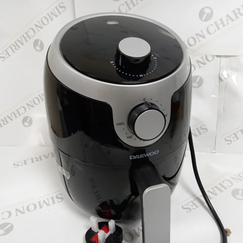 BOXED DAEWOO 2 LITRE COMPACT AIR FRYER