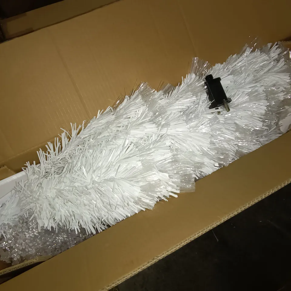 BOXED FESTIVE 5FT WHITE FIBRE OPTIC CHRISTMAS TREE WITH STAR TOPPER (1 BOX) RRP £112.99
