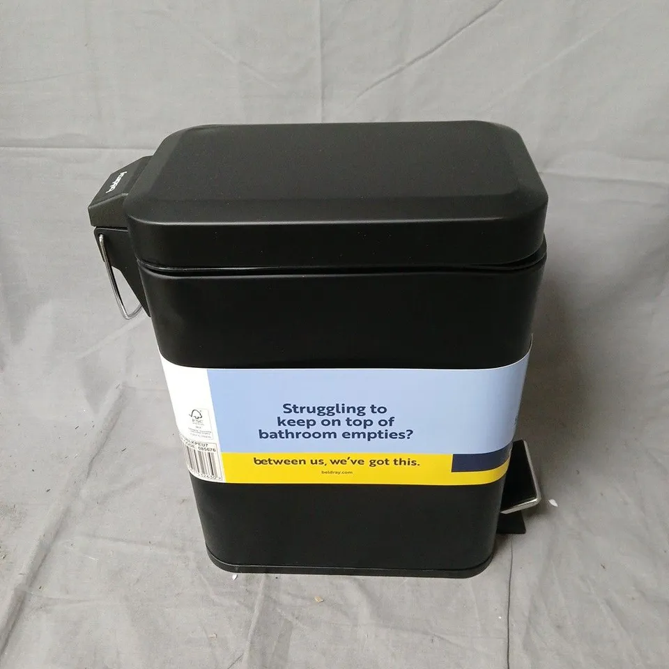 BELDRAY BATHROOM BIN-DAMAGE TO LID AND SIDE 