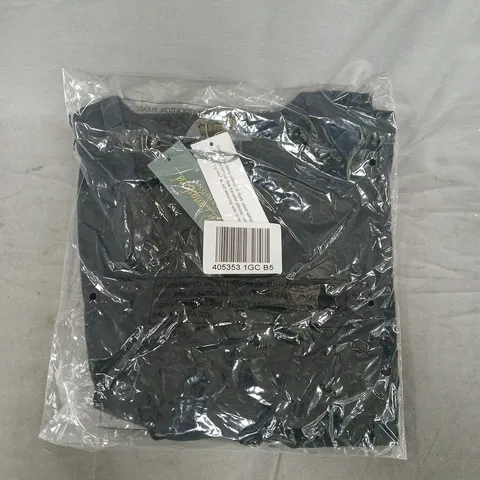 BAGGED RUTH LANGSFORD SCOOP NECK SHORT SLEEVE T-SHIRT IN WASHED BLACK SIZE MEDIUM