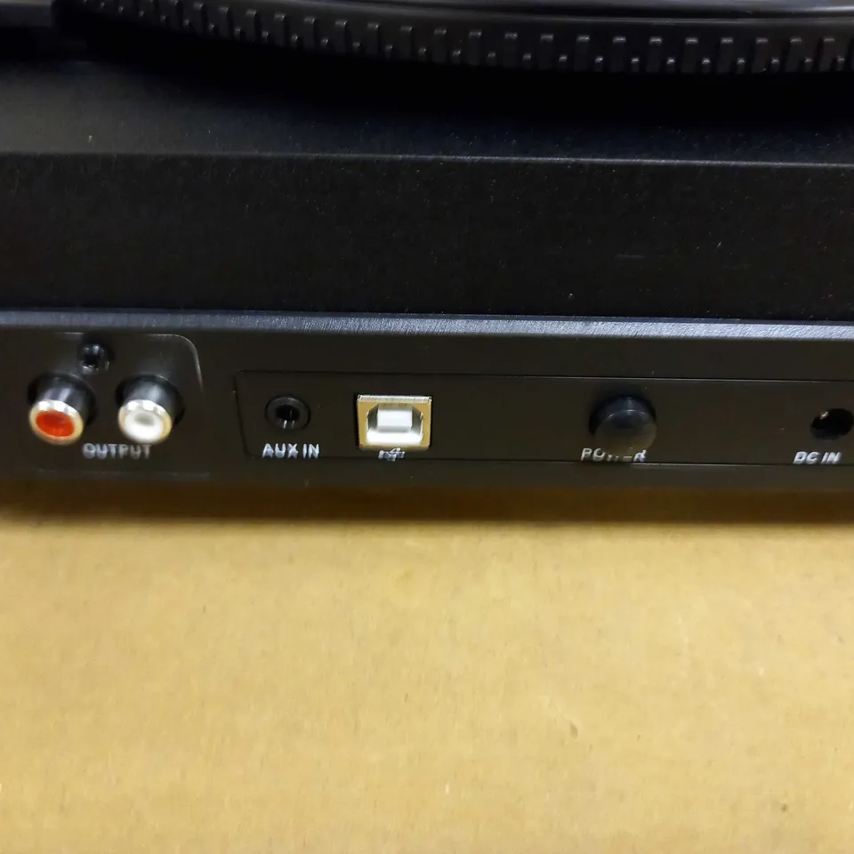 JAM BLUETOOTH SOUND STREAM+ TURNTABLE