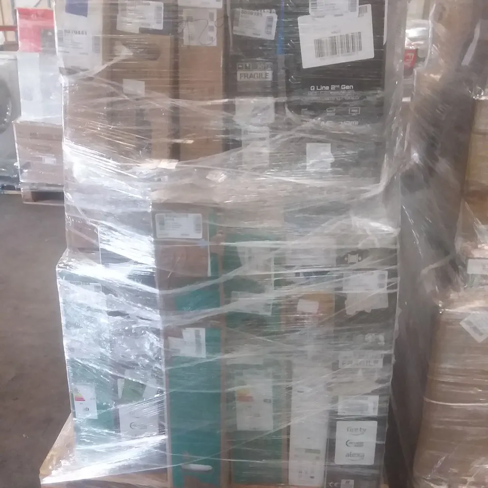 PALLET OF APPROXIMATELY 15 ASSORTED MONITORS INCLUDING 
