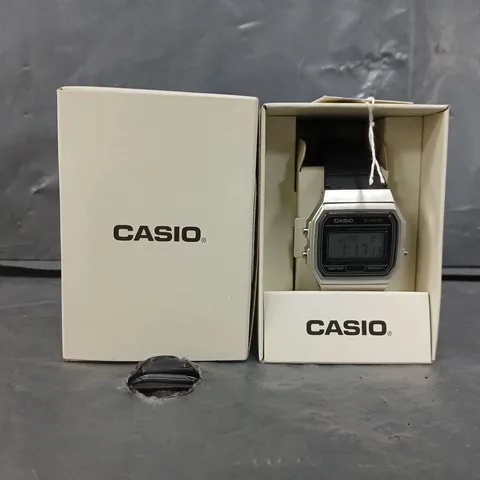 GRADE 1 CASIO DIGITAL SILVER TONE CASE DIGITAL WATCH 