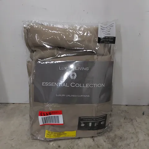 BAGGED BIGHAM BLACKOUT EYELET CURTAINS // SIZE: 168 X 183cm