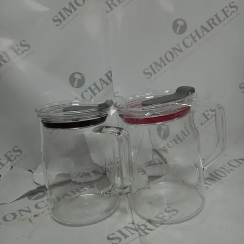 2 X GLASS HANDLED GLASSES 