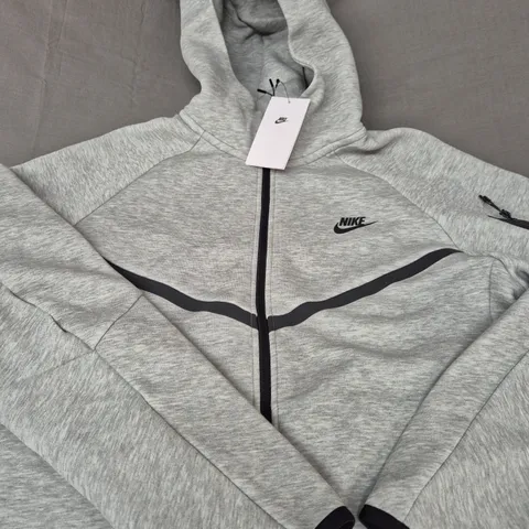 NIKE FULL ZIP TECH JACKET SIZE M