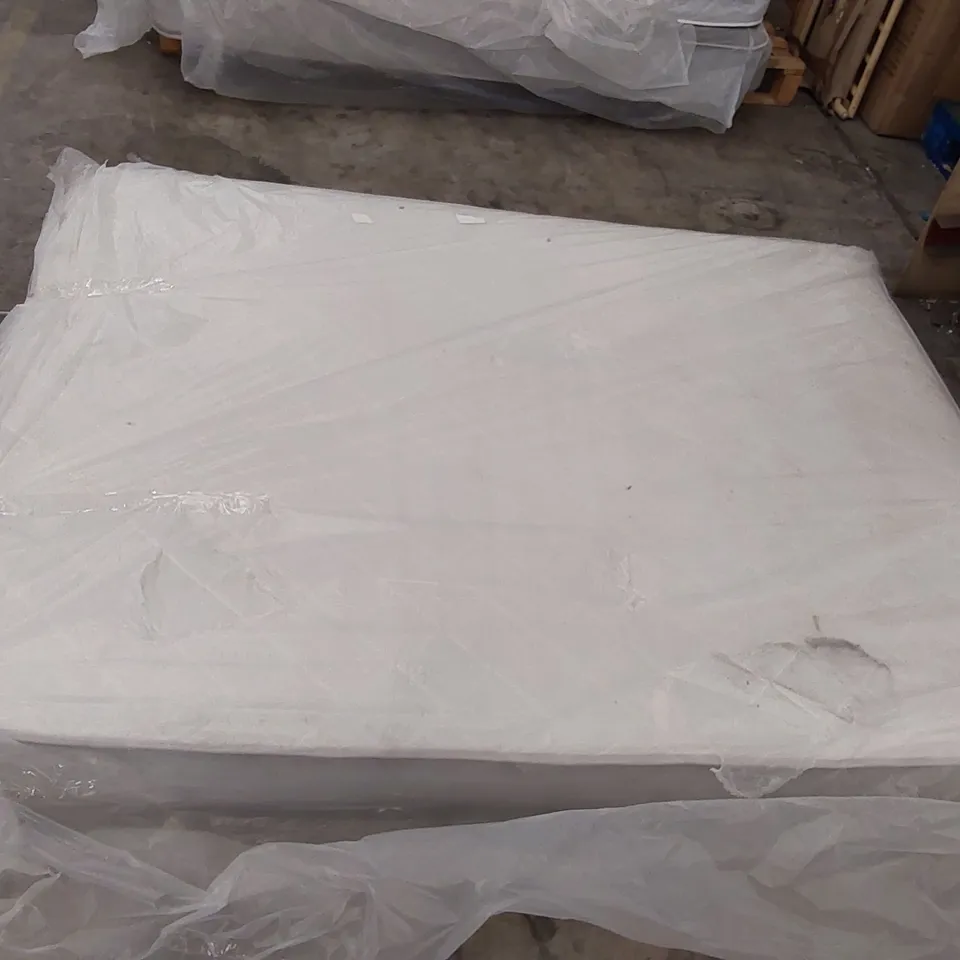 QUALITY BAGGED 5FT KING SIZE DUAL LAYER 600 HYBRID MATTRESS WITH BREATHABLE COOLING FABRIC