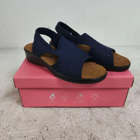 DR LIGHTFOOT JENNY NAVY SANDALS β UK 3 (WIDE FIT)