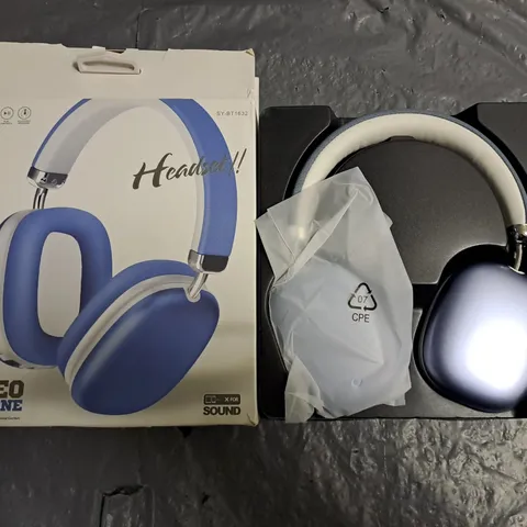 BOXED WIRELESS STEREO HEADPHONES