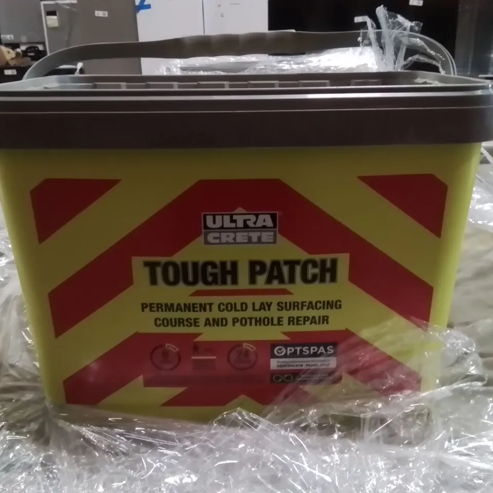 PALLET OF ULTRACRETE TOUGH PATCH POTHOLES REPAIR APPROXIMATELY 26 CASES //EXPIRY DATE 18.05.25 26KG PER CASE
