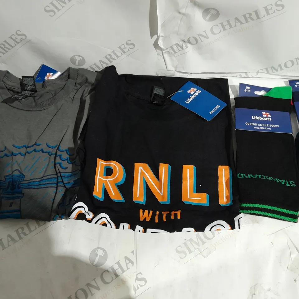 RNLI PAIR OF TOPS AND SOCKS 